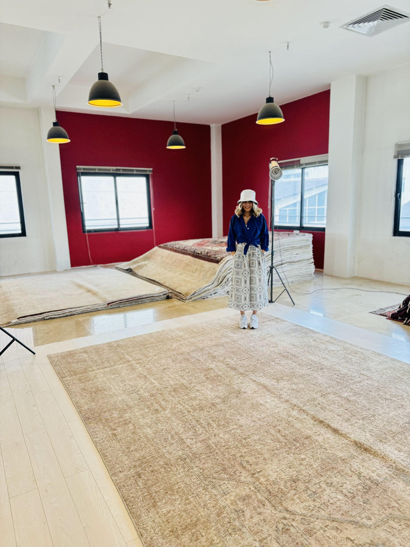 12' 7" x 9' 4" Excellent Hand-Knotted Antique Faded Neutral Large Area Rug - Yasi & Fara 