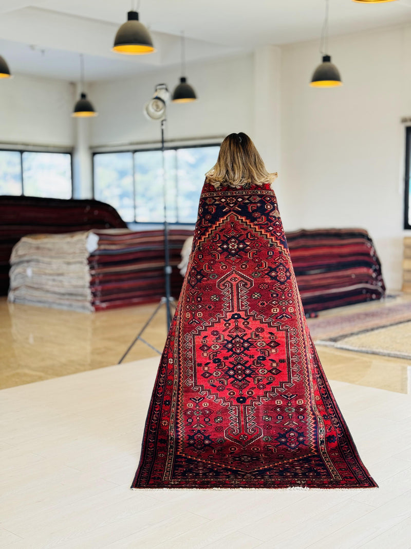 6' 6" x 3' 8" Excellent Hand-Knotted Vintage Tribal Rug