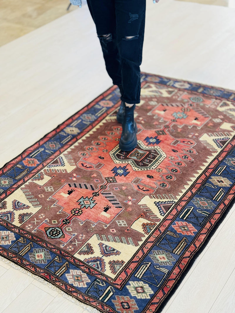 6' 6" x 4' 4" Excellent Hand-Knotted Collectible Vintage Tribal Rug