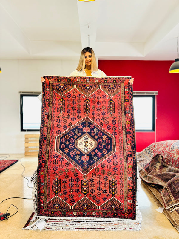 6' 2" x 4' 3" Excellent Hand-Knotted Vintage Tribal Rug - Yasi & Fara 