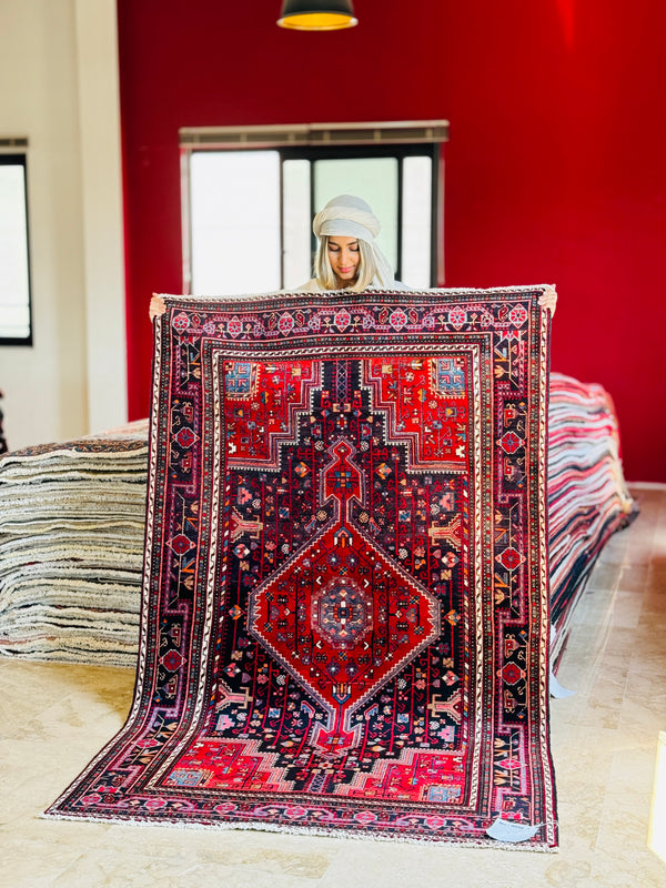 6' 11" x 4' 4" Excellent Hand-Knotted Vintage Tribal Rug