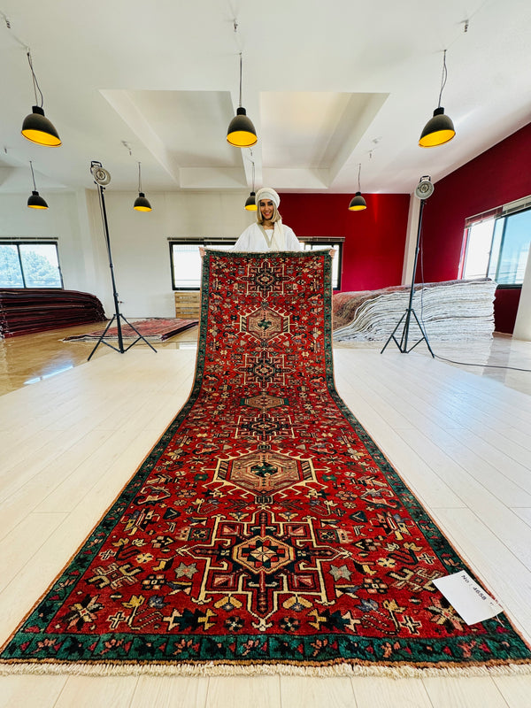 9' 6" x 3' 10" Excellent Hand-Knotted Vintage Tribal Runner Rug