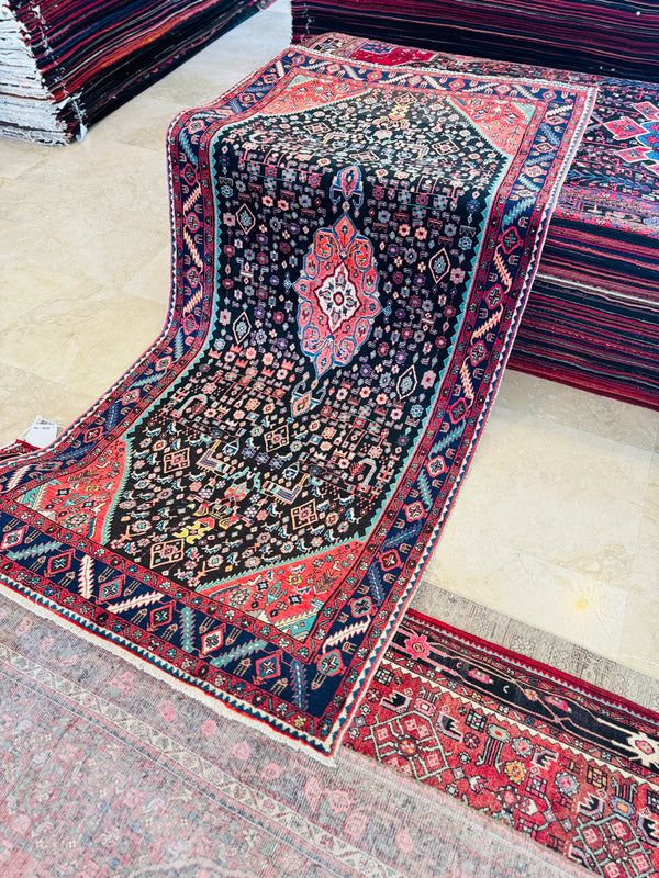 10' 4" x 4' 10" Excellent Hand-Knotted Vintage Tribal Rug