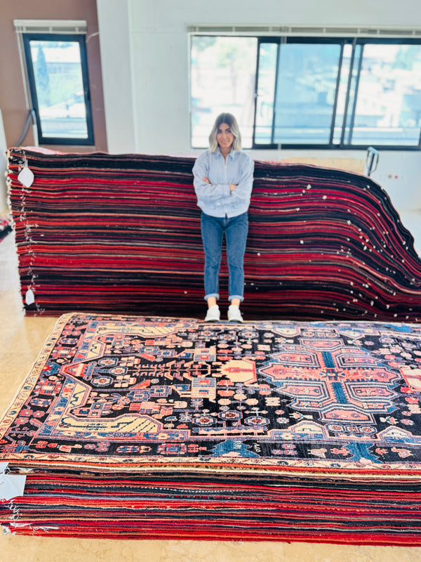 11' 4" x 5' Excellent Hand-Knotted Vintage Tribal Rug - Yasi & Fara 