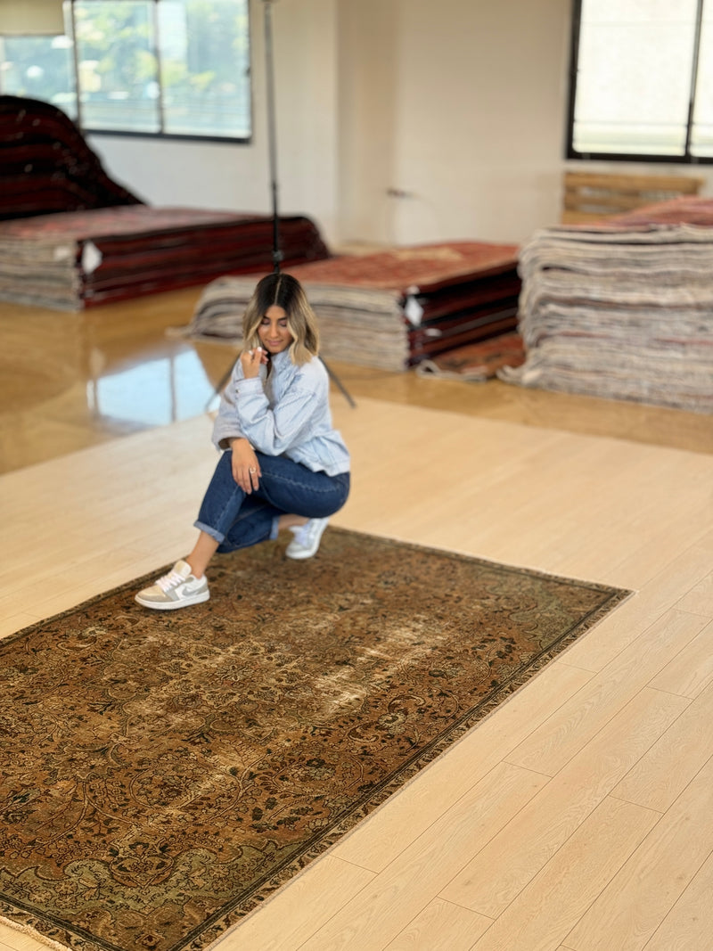 7' 11" x 4' 10" Excellent Hand-Knotted Vintage Faded Area Rug - Yasi & Fara 