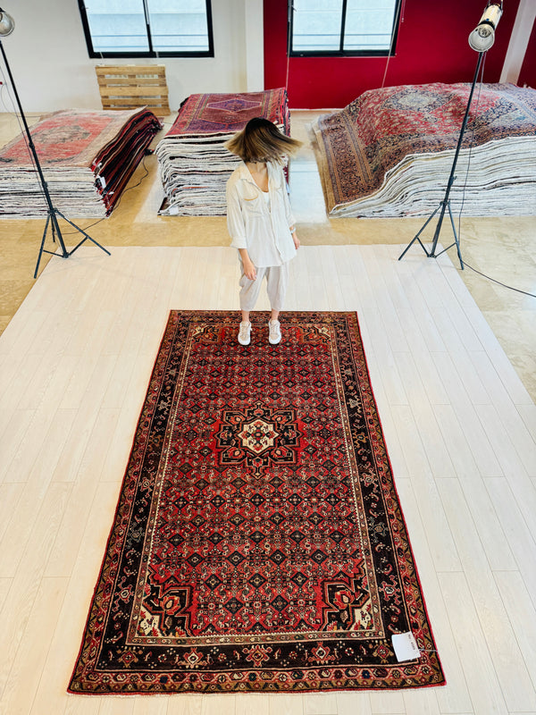 9' 8" x 5' 5" Excellent Hand-Knotted Antique Tribal Rug - Yasi & Fara 