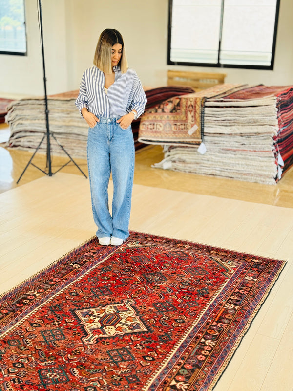 9' 3" x 5' 2" Excellent Hand-Knotted Vintage Red Tribal Rug - Yasi & Fara 