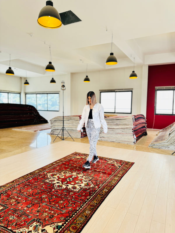 9' 10" x 5' 4" Excellent Hand-Knotted Vintage Tribal Rug - Yasi & Fara 