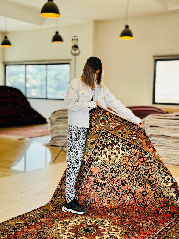 10' 2" x 5' 1" Excellent Hand-Knotted Vintage Tribal Rug - Yasi & Fara 