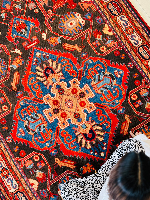 9' 7" x 5' 2" Excellent Hand-Knotted Vintage Tribal Rug - Yasi & Fara 