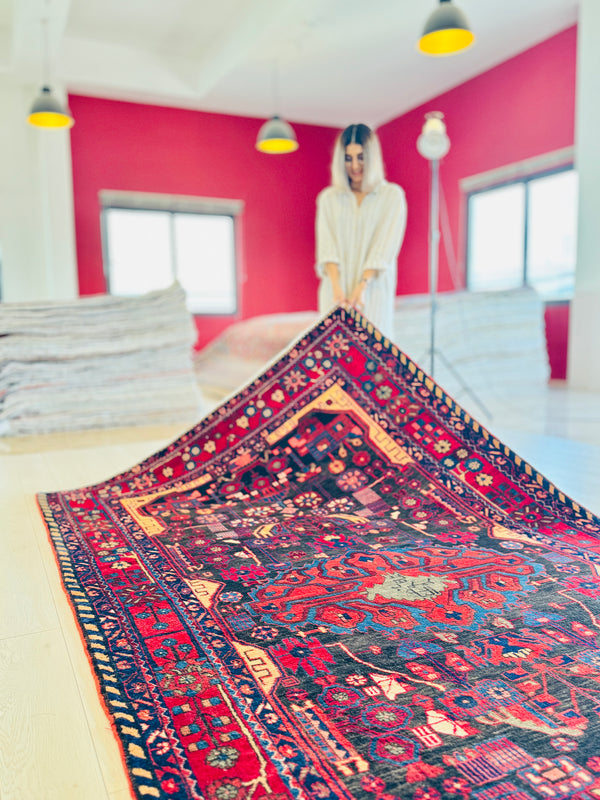 10' 1" x 5' 5" Excellent Hand-Knotted Vintage Tribal Rug - Yasi & Fara 