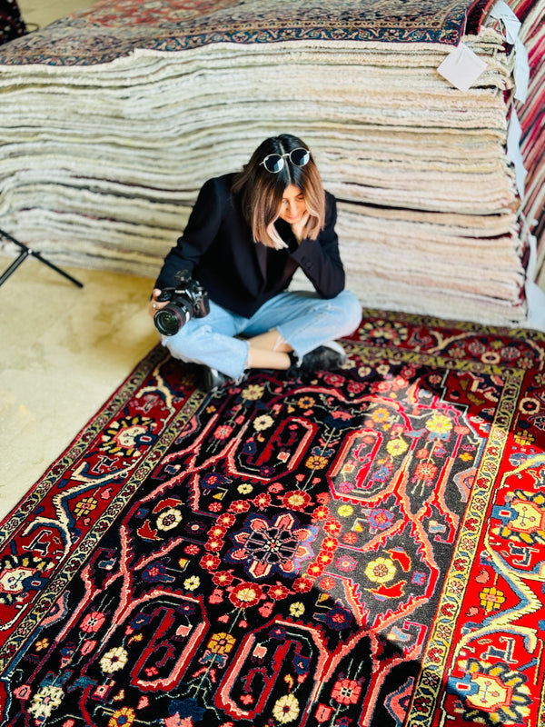 8' 2" x 4' 10" Excellent Hand-Knotted Vintage Tribal Rug