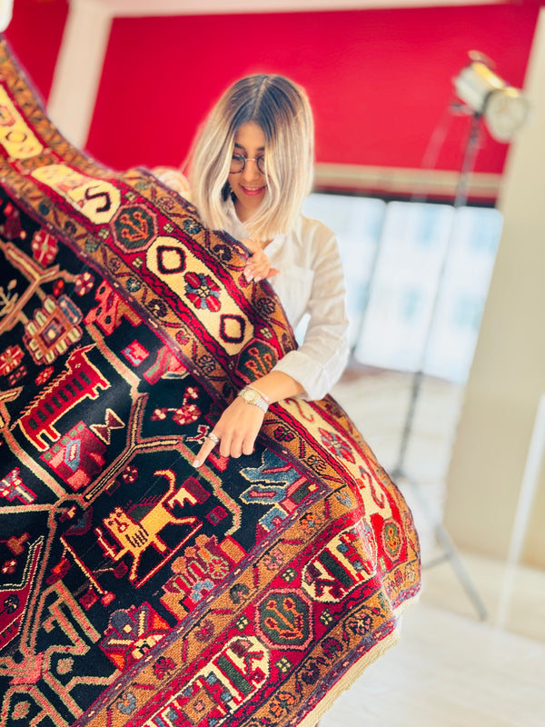 10' 4" x 5' 3" Excellent Hand-Knotted Vintage Tribal Rug