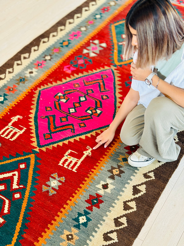 11' 2" x 4' 9" Excellent Handwoven Vintage Tribal Kilim Rug