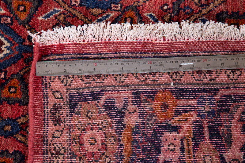 9' 9" x 5' 1" Excellent Hand-Knotted Collectible Soft Vintage Tribal Rug - Yasi & Fara 