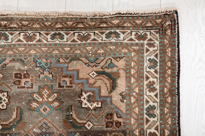 10' x 6' 3" Excellent Hand-Knotted Antique Faded Area Rug - Yasi & Fara 