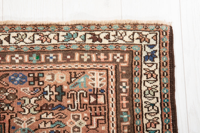 4' 9" x 3' 6" Excellent Hand-Knotted Vintage Collectible Tribal Rug - Yasi & Fara 