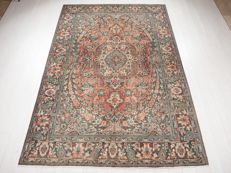 10' 2" x 6' 6" Excellent Hand-Knotted Antique Collectible Area Rug - Yasi & Fara 