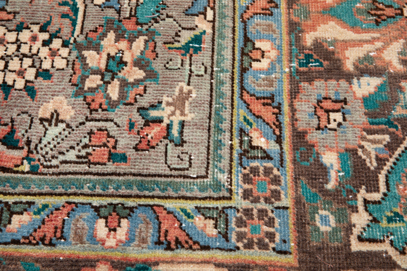 10' 2" x 6' 6" Excellent Hand-Knotted Antique Collectible Area Rug - Yasi & Fara 