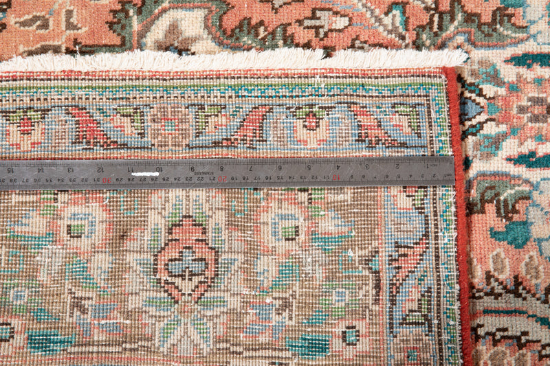 10' 2" x 6' 6" Excellent Hand-Knotted Antique Collectible Area Rug - Yasi & Fara 