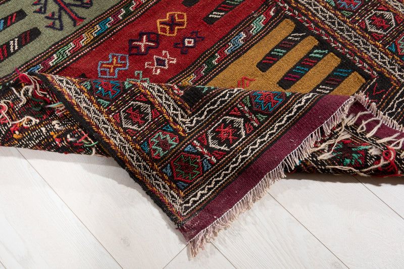 5' 8" x 3' 4" Excellent Handwoven Vintage Tribal Kilim Rug - Yasi & Fara 