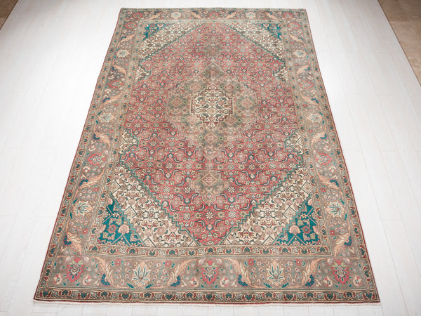 10' 1" x 6' 7" Excellent Hand-Knotted Antique Area Rug - Yasi & Fara 