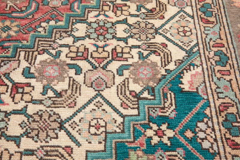 10' 1" x 6' 7" Excellent Hand-Knotted Antique Area Rug - Yasi & Fara 