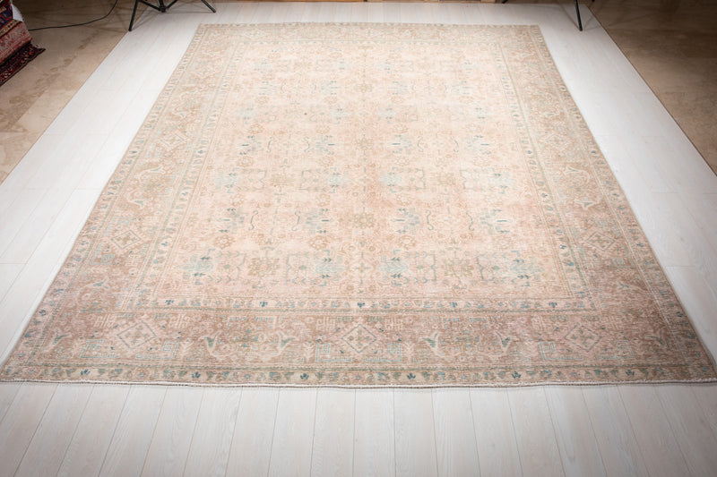 12' 5" x 9' 4" Excellent Hand-Knotted Antique Faded Large Area Rug - Yasi & Fara 