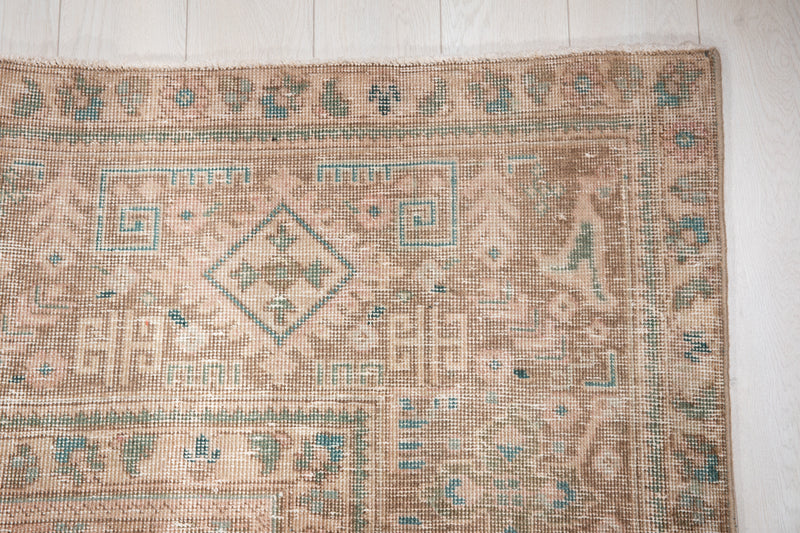 12' 5" x 9' 4" Excellent Hand-Knotted Antique Faded Large Area Rug - Yasi & Fara 
