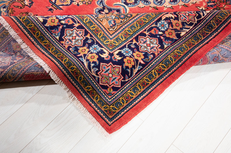 9' 9" x 6' 5" Excellent Hand-Knotted Vintage Area Rug - Yasi & Fara 