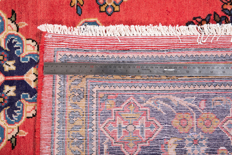 9' 9" x 6' 5" Excellent Hand-Knotted Vintage Area Rug - Yasi & Fara 