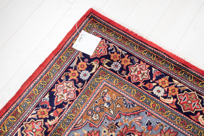 9' 9" x 6' 5" Excellent Hand-Knotted Vintage Area Rug - Yasi & Fara 