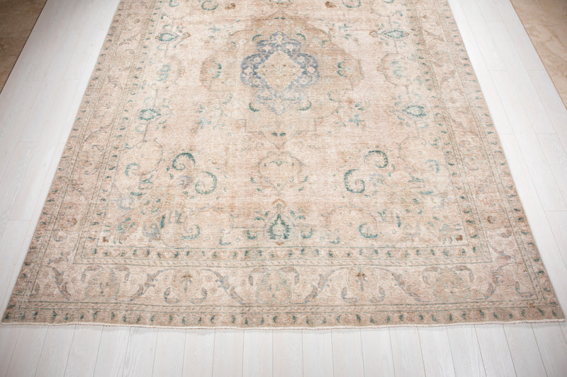 12' 8" x 9' 4" Excellent Hand-Knotted Antique Faded Large Area Rug - Yasi & Fara 