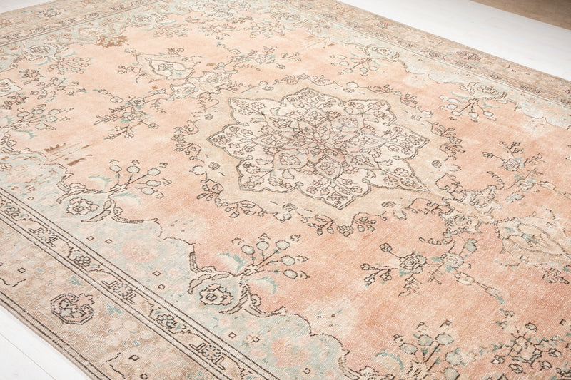12' 2" x 8' 11" Excellent Hand-Knotted Antique Faded Large Area Rug - Yasi & Fara 