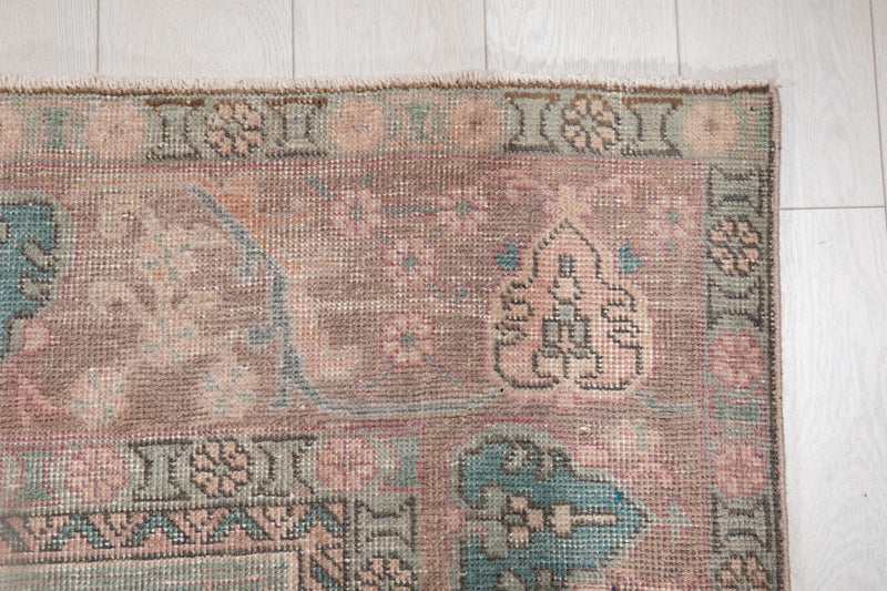 12' 7" x 9' 1" Excellent Hand-Knotted Antique Neutral Faded Large Area Rug - Yasi & Fara 