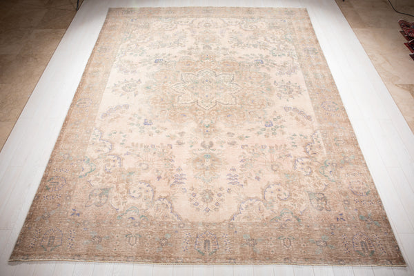 12' 4" x 9' 10" Excellent Hand-Knotted Neutral Faded Large Area Rug - Yasi & Fara 