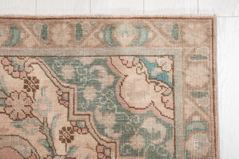 10' 8" x 7' 4" Excellent Hand-Knotted Neutral Faded Pink Area Rug - Yasi & Fara 