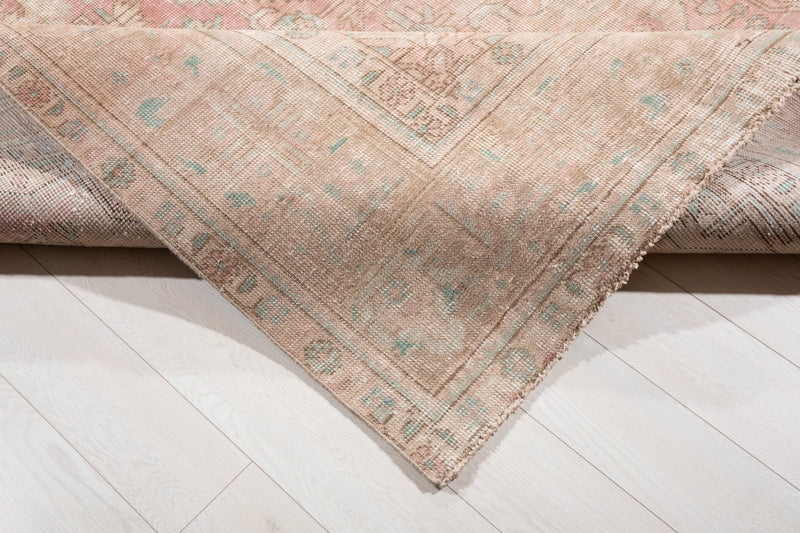 12' 9" x 9' 4" Excellent Hand-Knotted Antique Neutral Faded Pink Large Area Rug - Yasi & Fara 