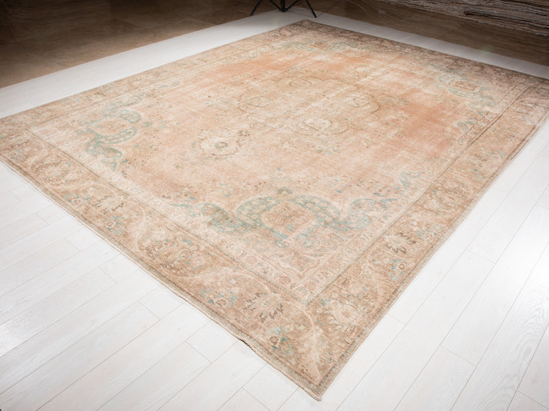 12' 3" x 9' 3" Excellent Hand-Knotted Antique Neutral Faded Large Area Rug - Yasi & Fara 