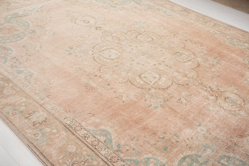 12' 3" x 9' 3" Excellent Hand-Knotted Antique Neutral Faded Large Area Rug - Yasi & Fara 