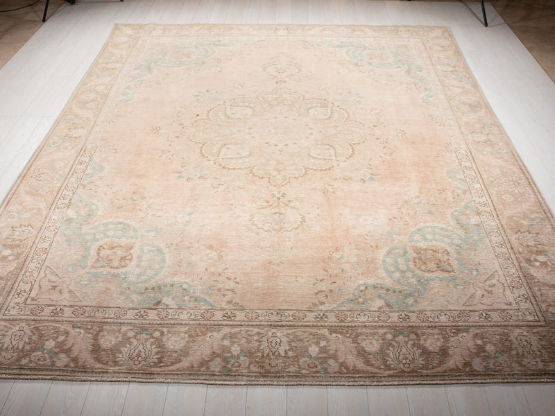 12' 3" x 9' 3" Excellent Hand-Knotted Antique Neutral Faded Large Area Rug - Yasi & Fara 