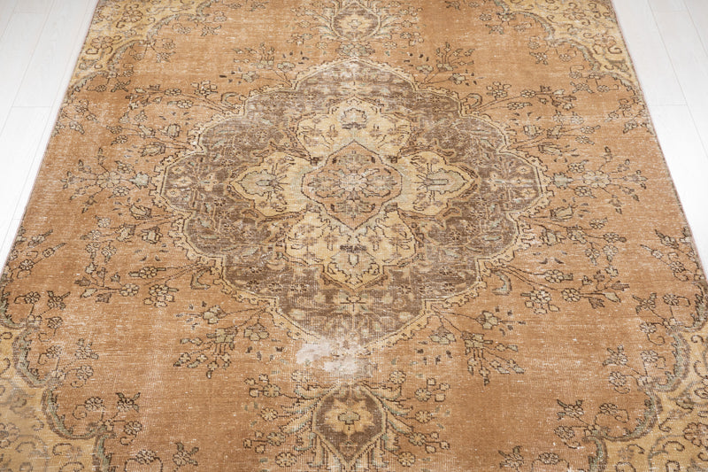 10' 2" x 7' Excellent Hand-Knotted Antique Faded Neutral Area Rug - Yasi & Fara 