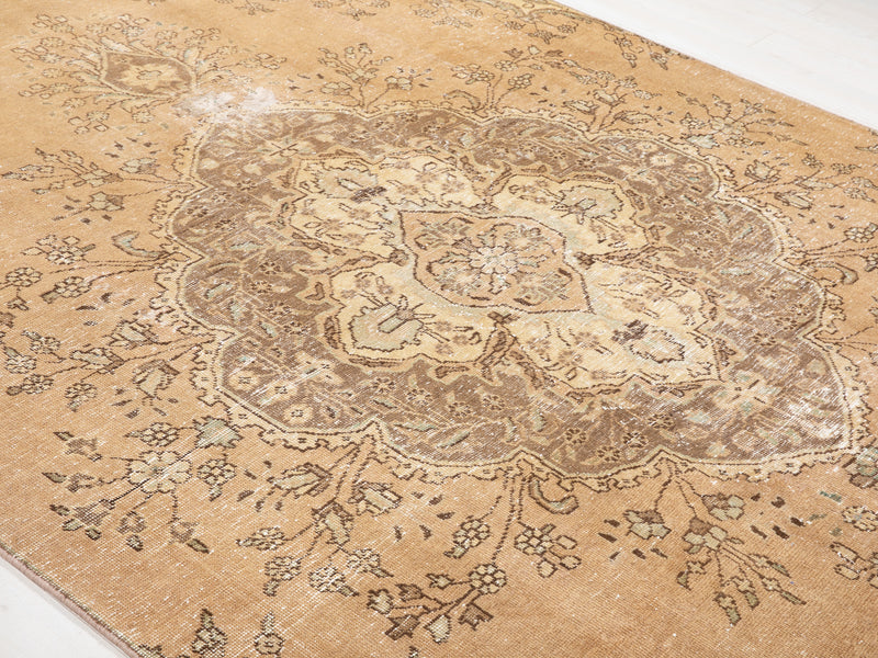 10' 2" x 7' Excellent Hand-Knotted Antique Faded Neutral Area Rug - Yasi & Fara 
