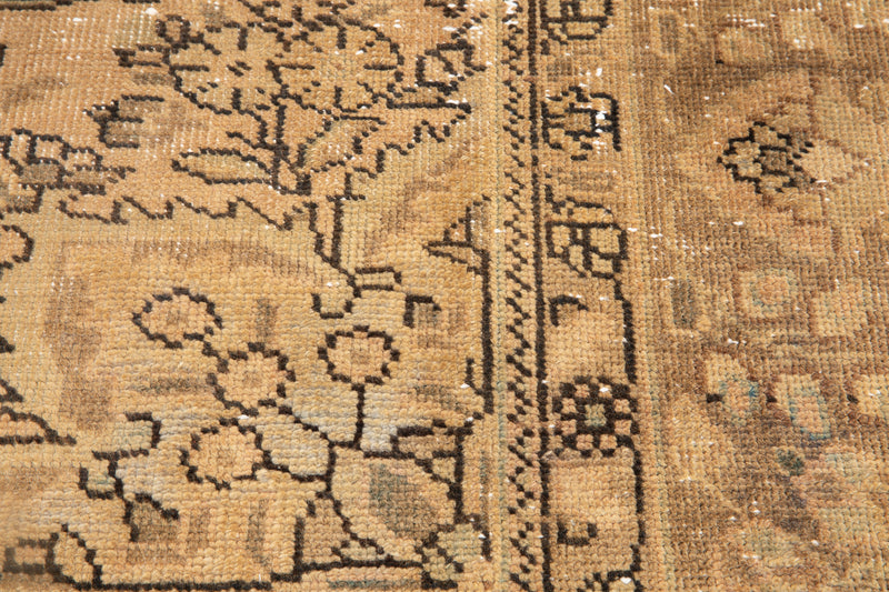 9' 8" x 6' 5" Excellent Hand-Knotted Antique Distressed Faded Area Rug - Yasi & Fara 