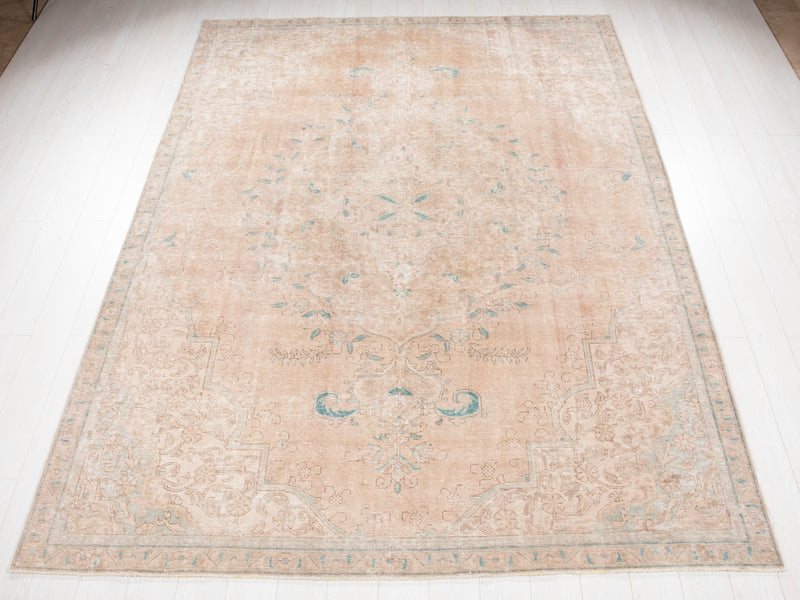 10' 5" x 7' 5" Excellent Hand-Knotted Antique Neutral Faded Area Rug - Yasi & Fara 