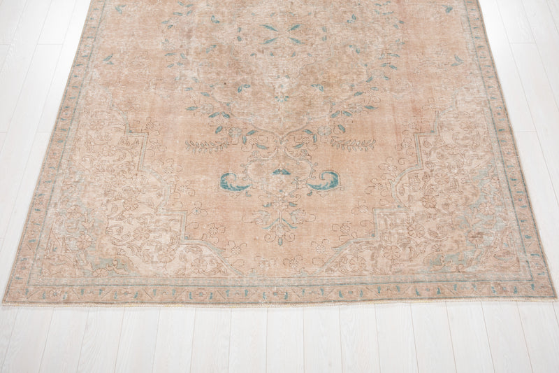 10' 5" x 7' 5" Excellent Hand-Knotted Antique Neutral Faded Area Rug - Yasi & Fara 