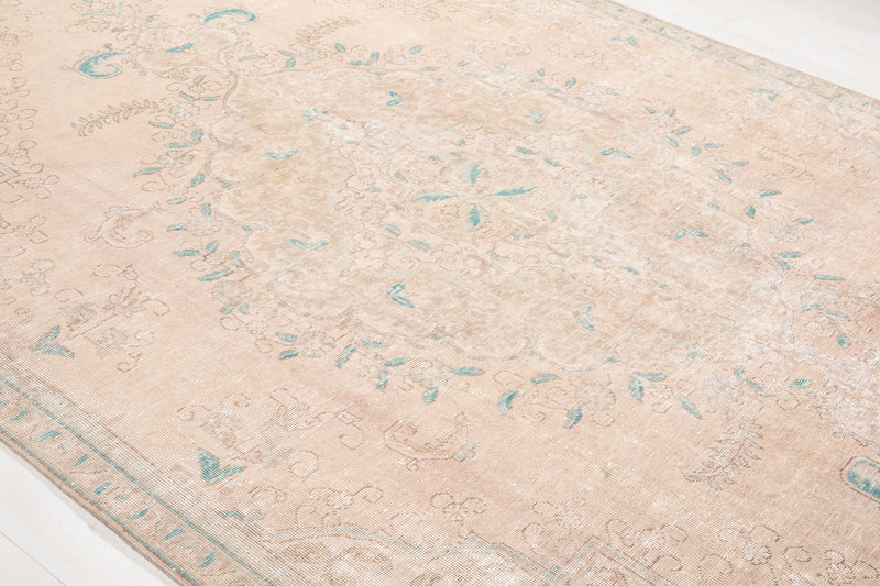 10' 5" x 7' 5" Excellent Hand-Knotted Antique Neutral Faded Area Rug - Yasi & Fara 