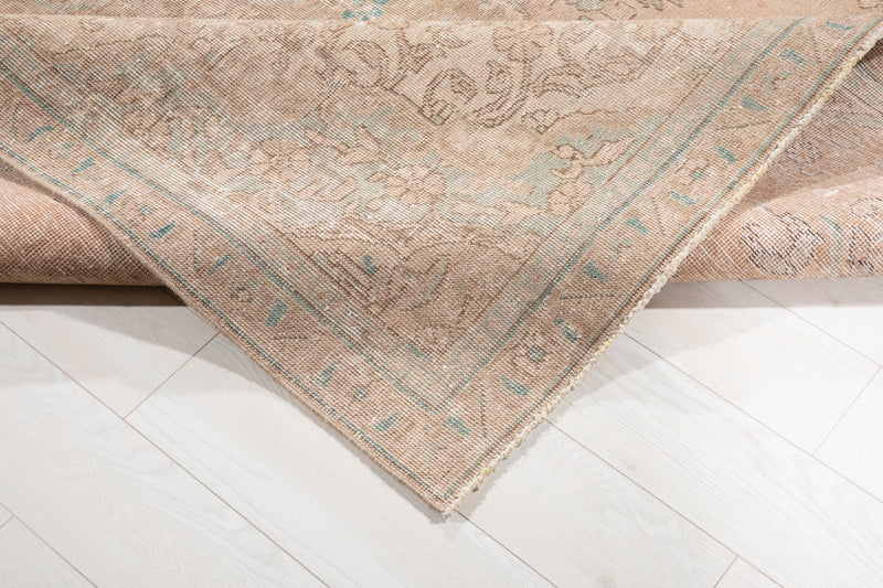 10' 5" x 7' 5" Excellent Hand-Knotted Antique Neutral Faded Area Rug - Yasi & Fara 
