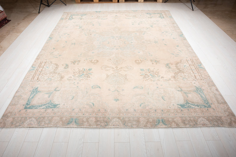 11' 2" x 8' 4" Excellent Hand-Knotted Antique Neutral Faded Large Area Rug - Yasi & Fara 