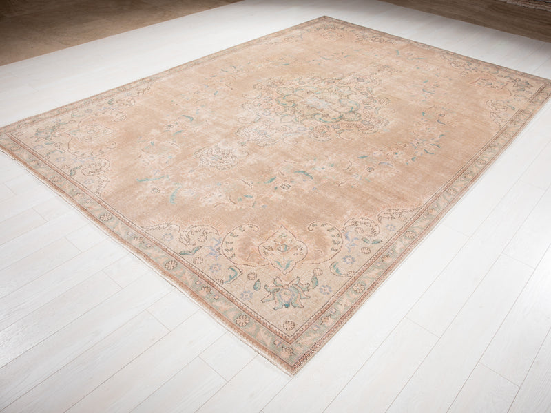 10' 6" x 7' 5" Excellent Hand-Knotted Antique Neutral Faded Large Area Rug - Yasi & Fara 